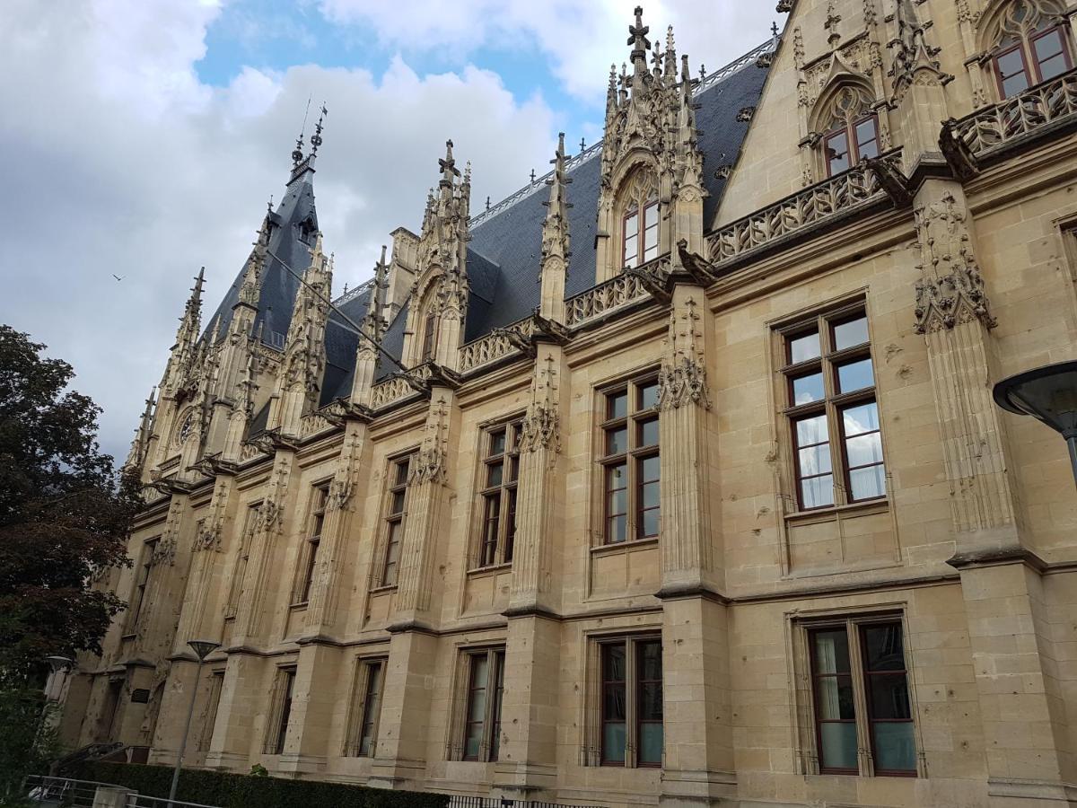 le velours des gantiers, confort et hospitalité Rouen Extérieur photo